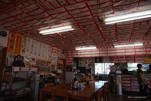 店内には天井まで感想が+1